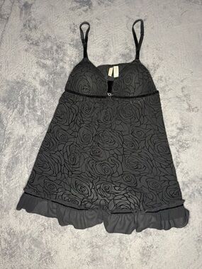 Ambrielle Black Rose-Pattern Chemise